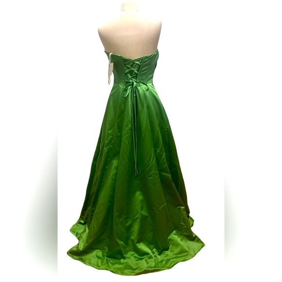David and bridal strapless green long formal dress - Picture 3 of 6
